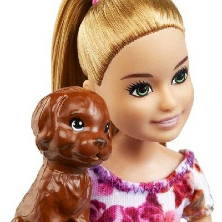 * Barbie Team Stacie Puppies Playset