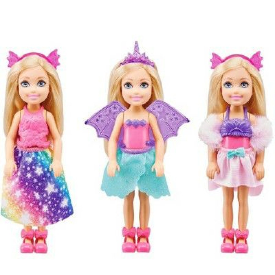 * Barbie Dreamtopia Chelsea Doll Dress-Up Set